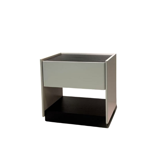 Yangmanlo Bedside Table