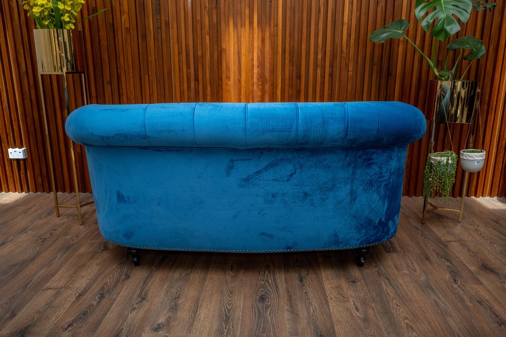 Sheffield chesterfield 2 couch ,bright blue