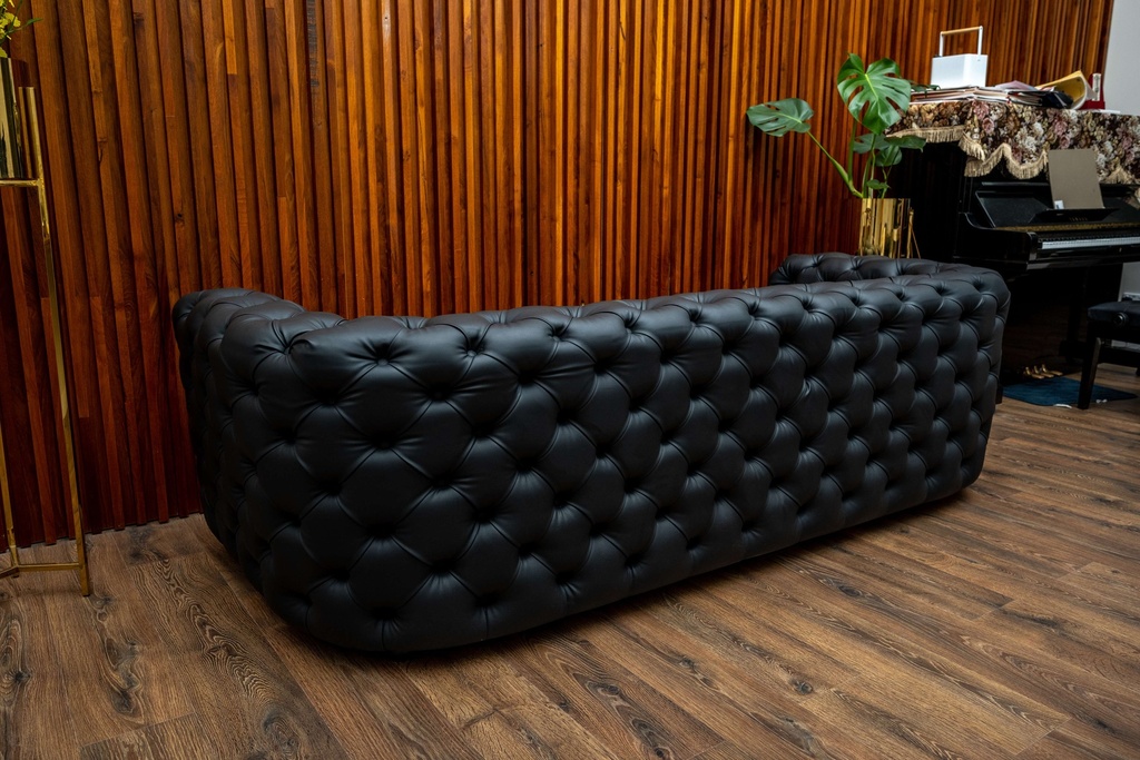 Idiya plymouth leather couch,3 seater,Black.