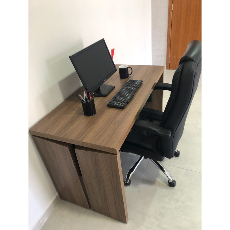  Teresopolis 1400 Operational Desk - Nogal/ Black