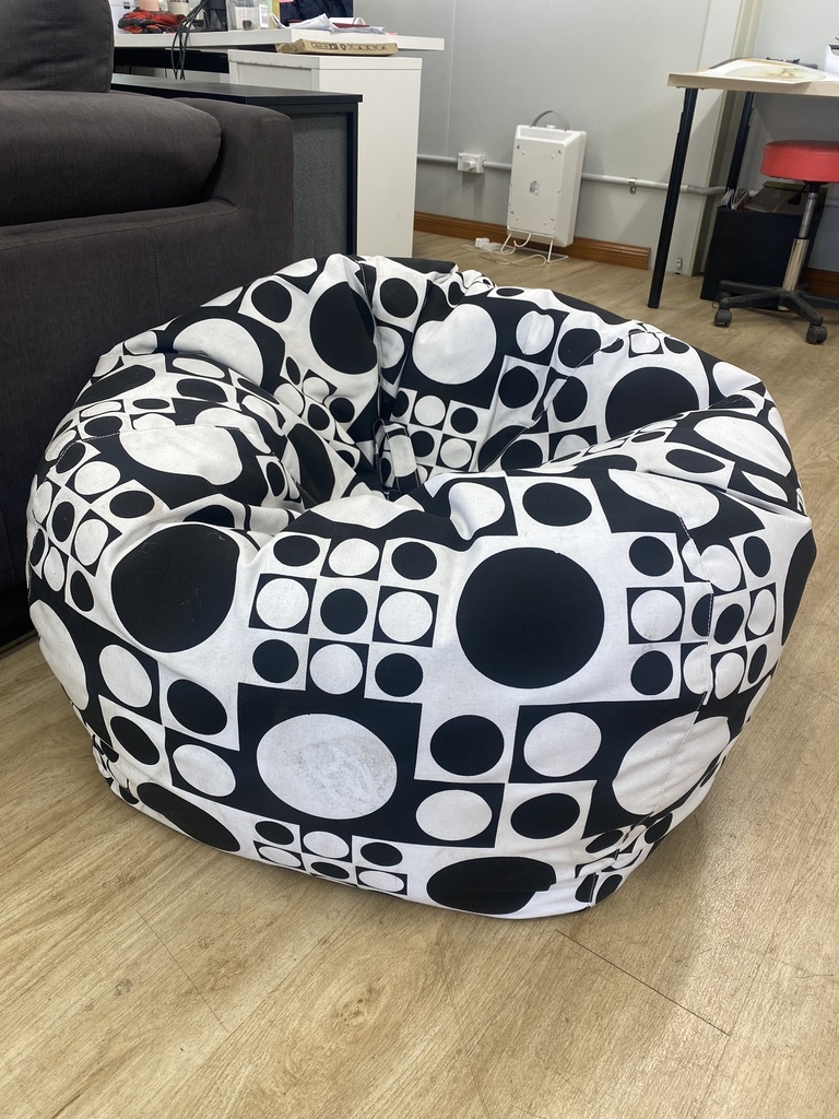 Idiya beanbag black&white