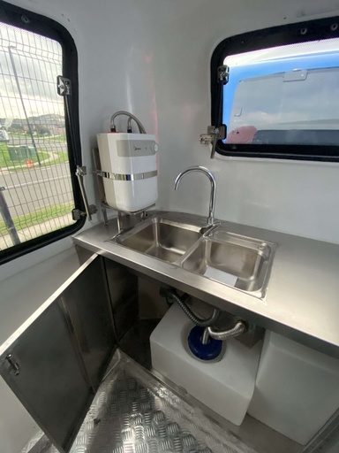 ISRAEL Food Trailer with Sink, Oil Water Separator, Cash Drawer, Water Heater