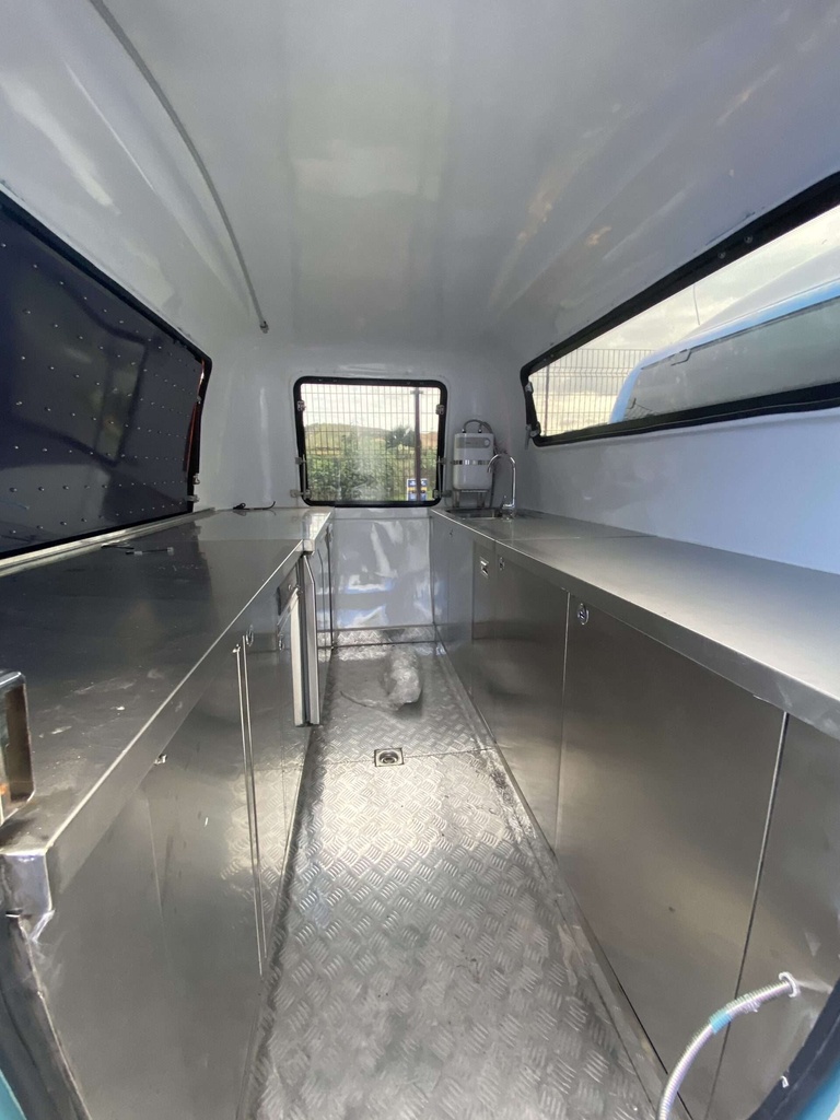 ISRAEL Food Trailer with Sink, Oil Water Separator, Cash Drawer, Water Heater