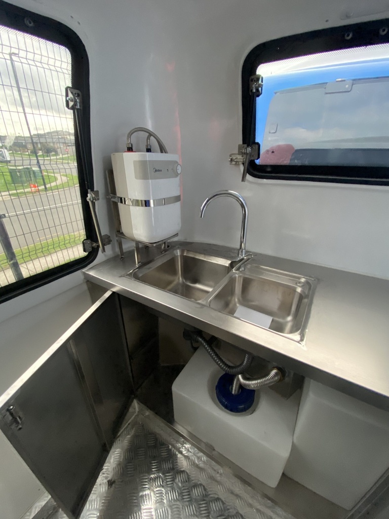 ISRAEL Food Trailer With Oil water separator, Water Heater &amp; Water System-Blue